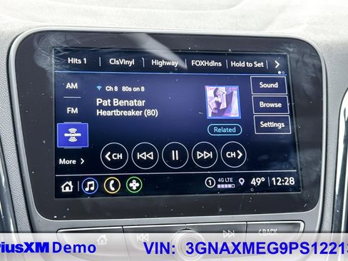 Used 2023 Chevrolet Equinox RS image 35