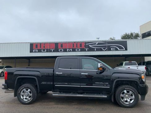 Used 2018 GMC Sierra 3500 Denali image 8
