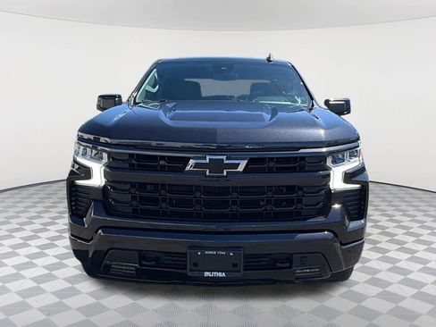 Used 2023 Chevrolet Silverado 1500 RST AWD/4WD image 2