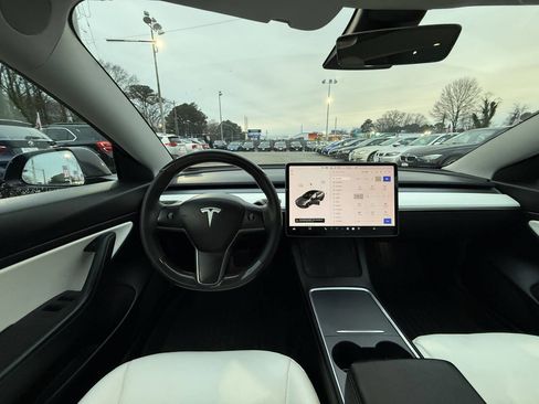 Used 2021 Tesla Model 3 Long Range image 14