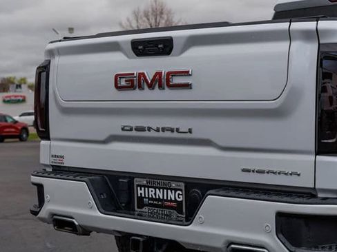 Used 2022 GMC Sierra 1500 Denali w/ Denali Reserve Package AWD/4WD image 22