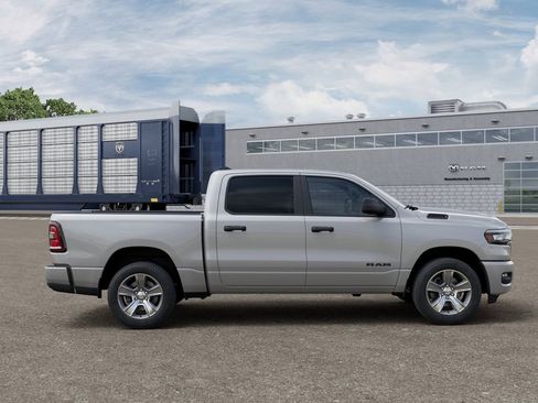 New 2026 RAM 1500 Express RWD image 21