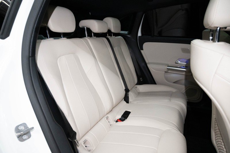 New 2026 Mercedes-Benz GLA 250 4MATIC image 15