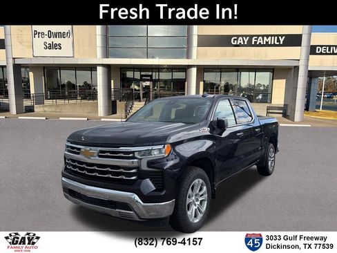 Used 2022 Chevrolet Silverado 1500 LTZ w/ Z71 Off-Road Package AWD/4WD image 3