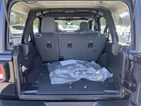 New 2026 Jeep Wrangler Unlimited Sport AWD/4WD image 40