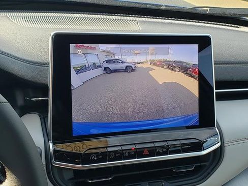 New 2026 Jeep Compass Limited image 21