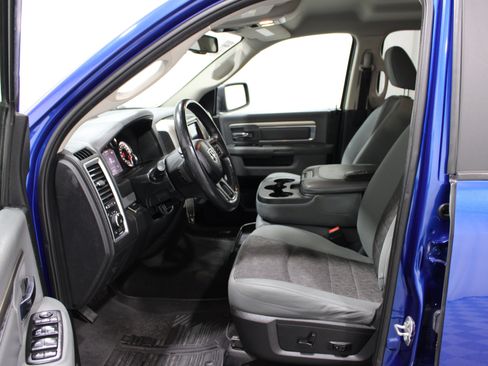 Used 2017 RAM 1500 Big Horn AWD/4WD image 3