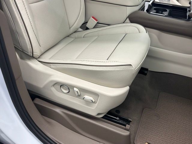 New 2026 GMC Yukon Denali w/ Denali Reserve Package AWD/4WD image 54