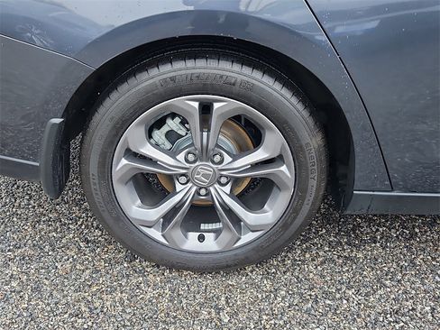 Certified 2023 Honda Accord EX image 9