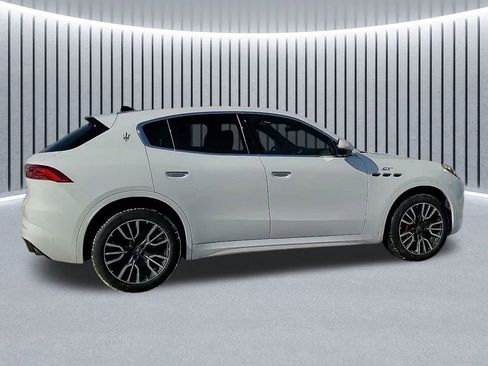 Certified 2024 Maserati Grecale GT image 6