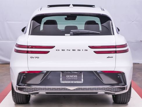 Certified 2026 Genesis GV70 2.5T Advanced image 7
