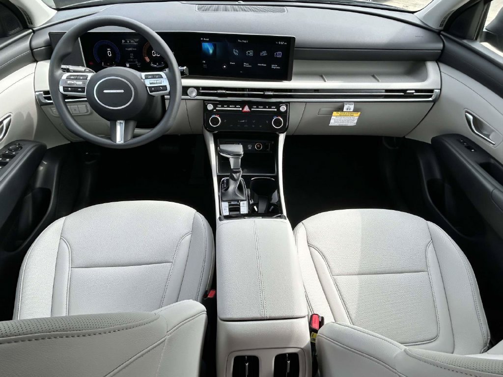 New 2026 Hyundai Tucson Limited FWD image 4