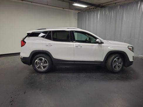 Used 2021 GMC Terrain SLT w/ Infotainment Package II image 9