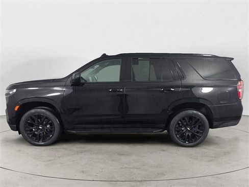 Used 2021 Chevrolet Tahoe RST image 2