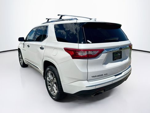 Used 2019 Chevrolet Traverse Premier w/ LPO, Black Accent Package AWD/4WD image 5