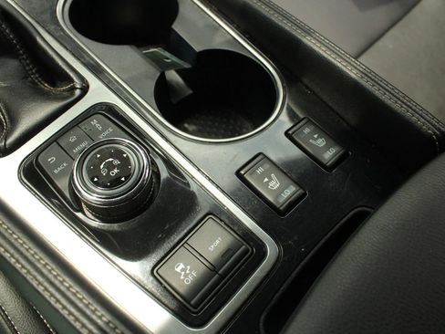 Used 2019 Nissan Maxima 3.5 SV w/ Floor Mat Group FWD image 31