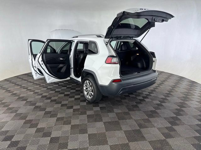 Used 2019 Jeep Cherokee Latitude Plus AWD/4WD image 18