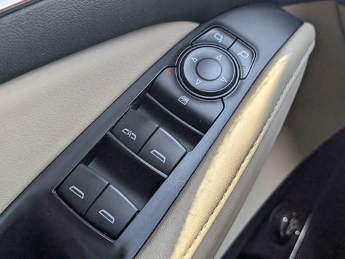 Used 2019 Buick Enclave Essence w/ Trailering Package, 5000 lbs. FWD image 12