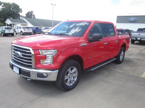 Used 2016 Ford F150 XLT w/ Equipment Group 302A Luxury AWD/4WD image 3