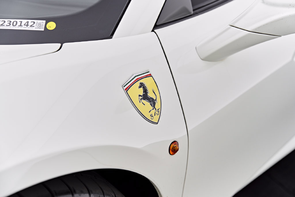 Used 2018 Ferrari 488 Spider RWD image 26