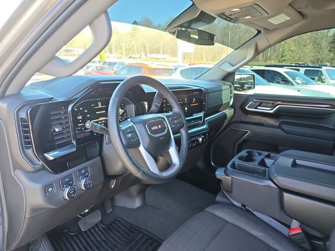 Used 2024 GMC Sierra 1500 Elevation image 23