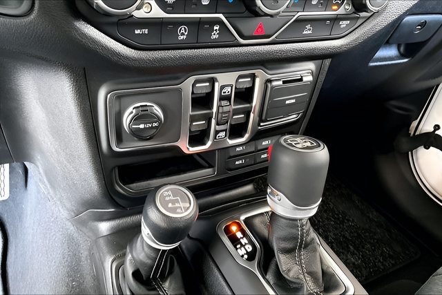 New 2026 Jeep Gladiator Sport AWD/4WD image 14
