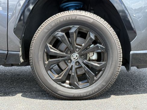 Used 2022 Toyota RAV4 XSE AWD/4WD image 13