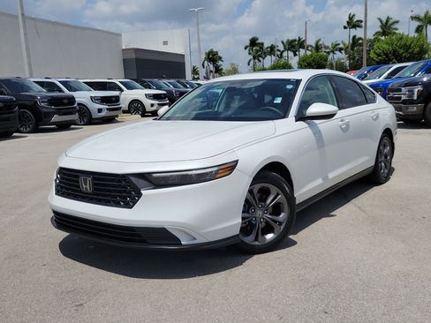 Used 2024 Honda Accord EX image 1