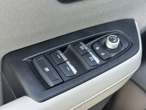 Used 2026 Subaru Forester Premium AWD/4WD image 16