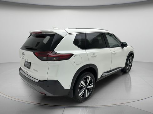 Used 2023 Nissan Rogue SL w/ SL Premium Package AWD/4WD image 5