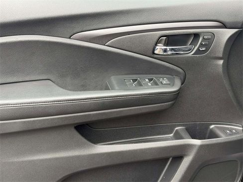 Certified 2022 Honda Pilot Special Edition image 12