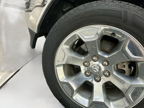 Used 2020 RAM 1500 Big Horn AWD/4WD image 34