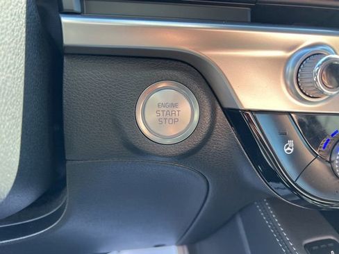 Used 2024 Kia Telluride EX X-Line image 17