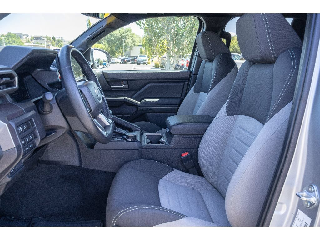 Used 2025 Toyota Tacoma TRD Off-Road w/ TRD Off Road Upgrade Package AWD/4WD image 15