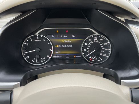 Used 2018 Nissan Murano SV image 17