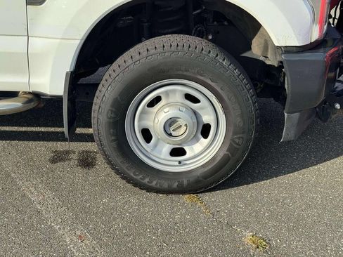 Used 2019 Ford F350 XL w/ Power Equipment Group AWD/4WD image 9