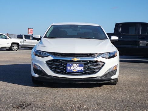 Used 2024 Chevrolet Malibu LT FWD image 2