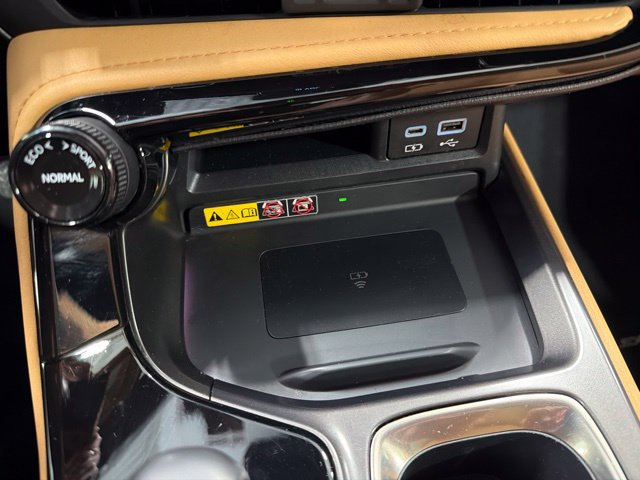 Used 2024 Lexus NX 350h AWD image 21