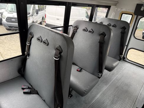 Used 2014 Chevrolet Express 3500 w/ School Bus Package RWD image 8