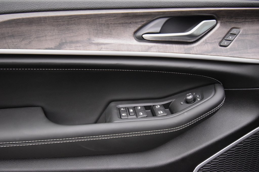 New 2027 Jeep Grand Cherokee Limited AWD/4WD image 32