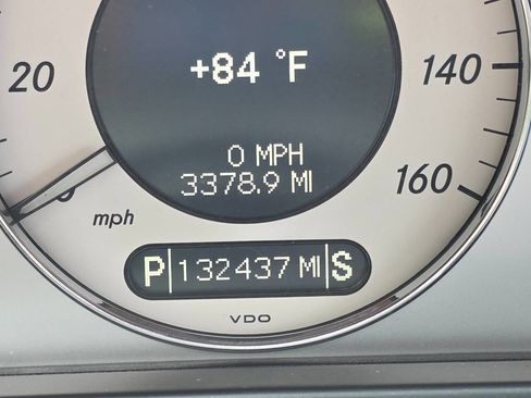 Used 2008 Mercedes-Benz E 550 Sedan image 18