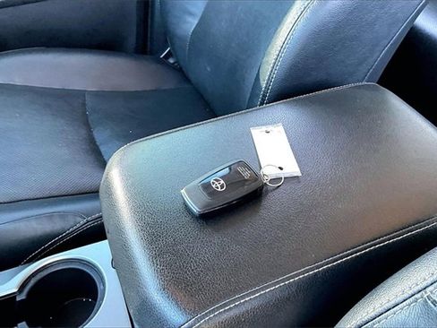 Used 2022 Toyota 4Runner Limited image 10