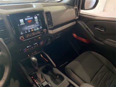 Used 2024 Nissan Frontier Pro-X w/ Technology Package image 22