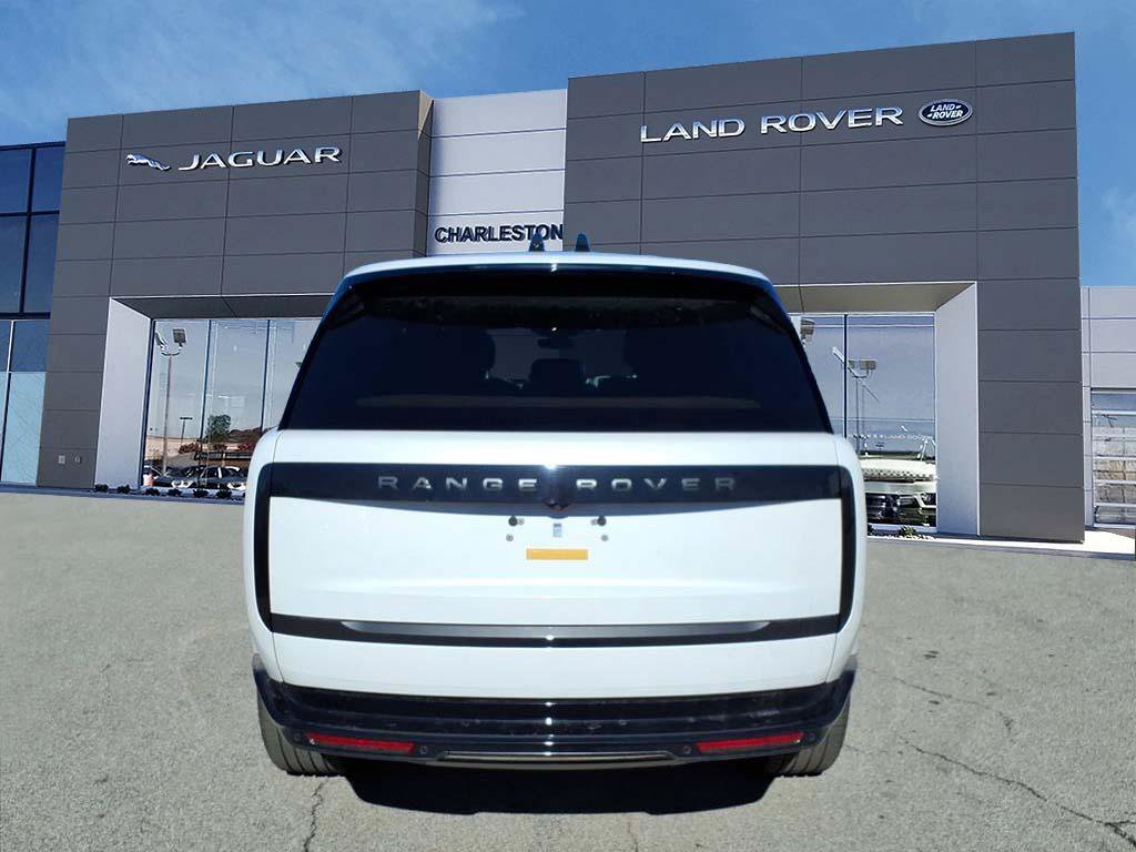 New 2026 Land Rover Range Rover SE AWD/4WD image 4