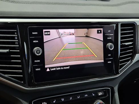 Used 2023 Volkswagen Atlas SE w/ Black Wheel Package FWD image 18