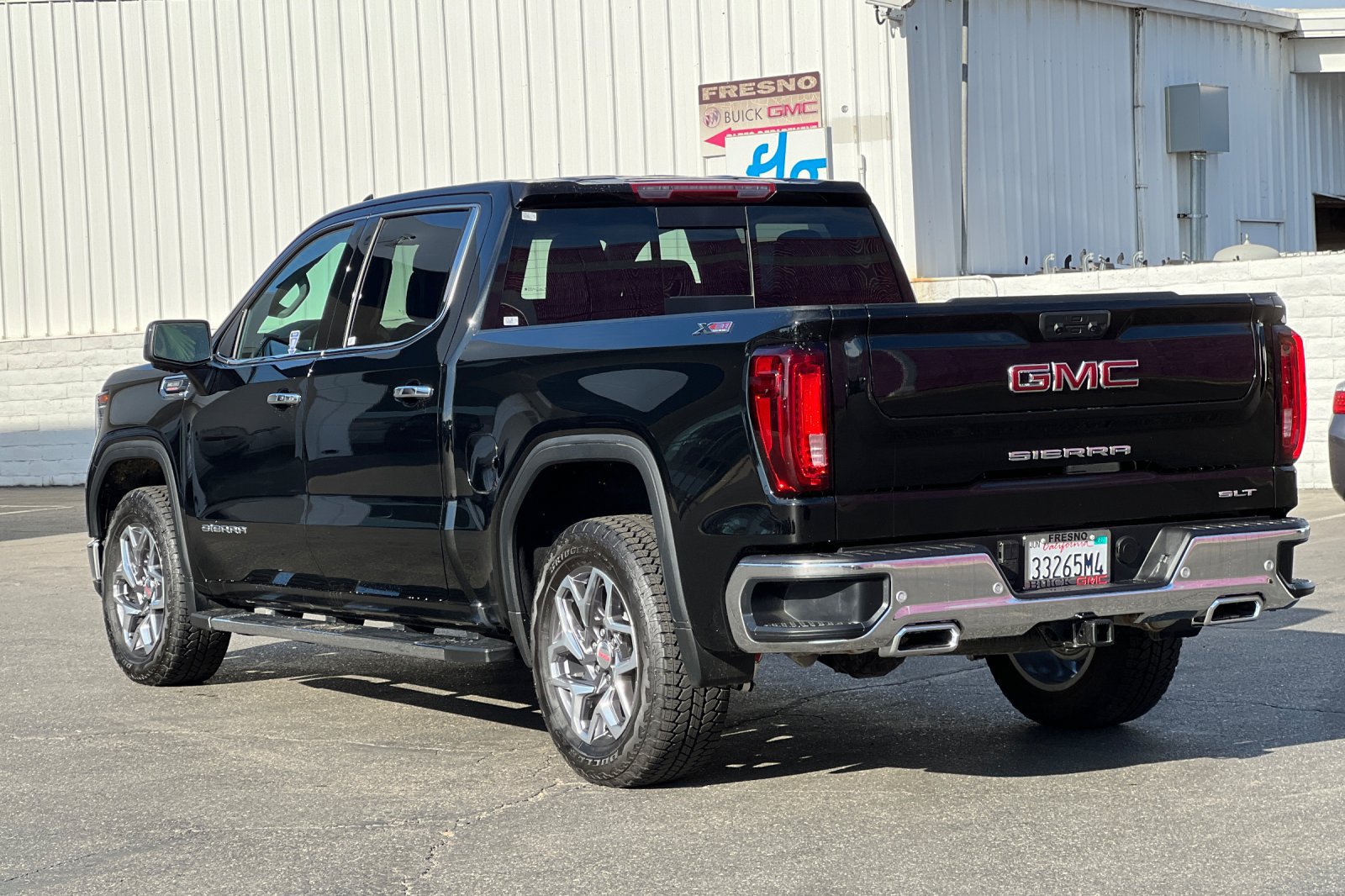 Used 2026 GMC Sierra 1500 SLT w/ SLT Premium Plus Package AWD/4WD image 7