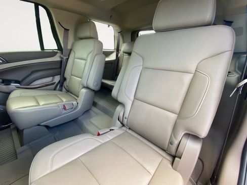 Used 2019 Chevrolet Tahoe LT w/ Luxury Package image 24