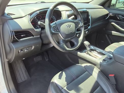 Used 2022 Chevrolet Traverse RS AWD/4WD image 15