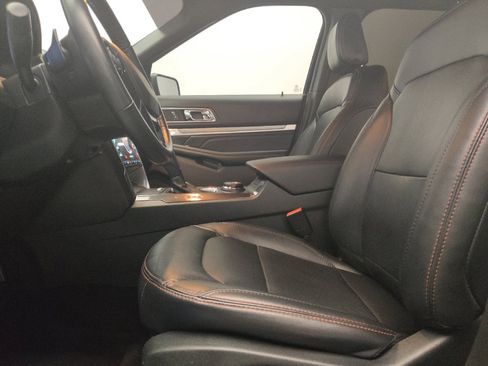 Used 2019 Ford Explorer Sport AWD/4WD image 17