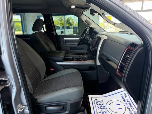 Used 2019 RAM 1500 Warlock AWD/4WD image 18
